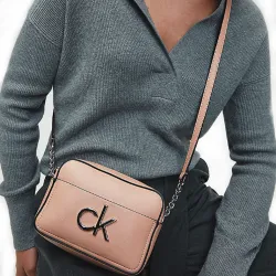 Sac a main femme Calvin Klein Big logo gold Rose - ZESHOES