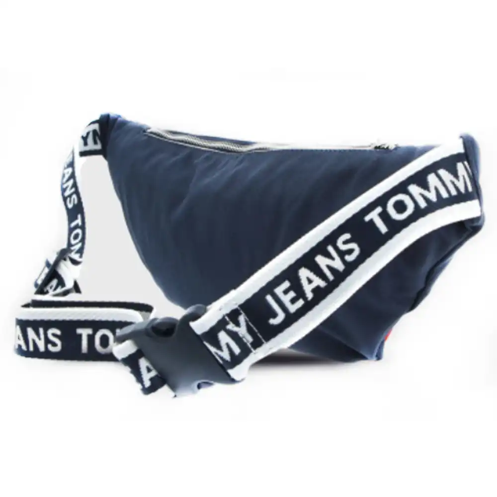 Essential Tommy Jeans - 3 Essential Tommy Jeans - 3