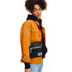 Sac a bandouliere homme Tommy Jeans College Noir - ZESHOES Sac a bandouliere homme Tommy Jeans College Noir - ZESHOES