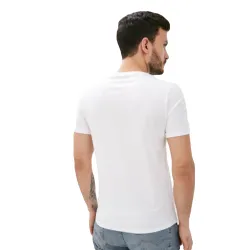 T shirt manche courte homme Guess Logo triangle Blanc - ZESHOES T shirt manche courte homme Guess Logo triangle Blanc - ZESHOES