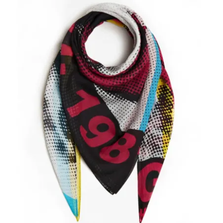 Produits victimes de leur succès Guess Multicolor All over print scarf