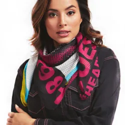 Echarpe femme foulard Guess All over print scarf Multicolor - ZESHOES