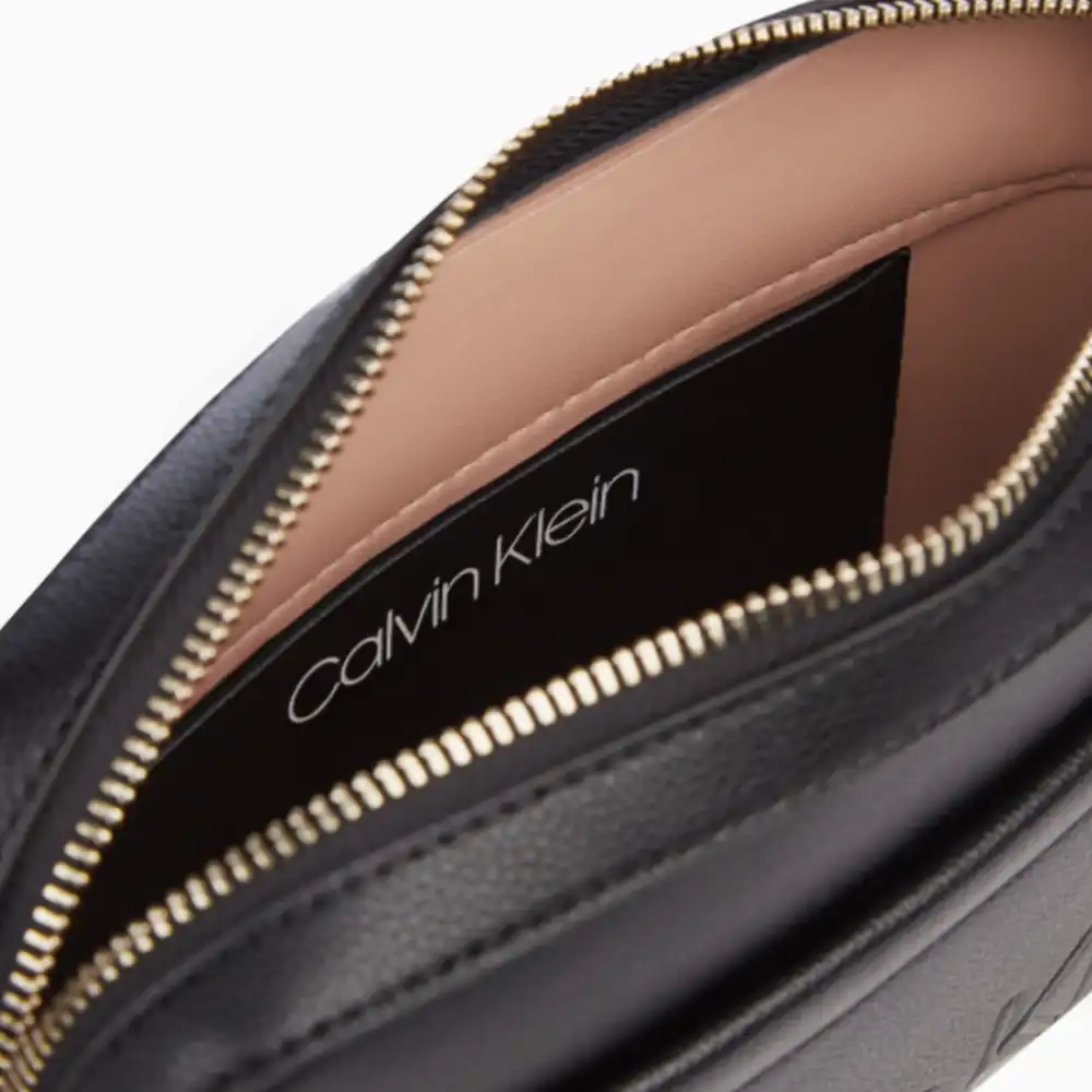 Sac bandoulière femme Calvin Klein Camera bag Noir - ZESHOES