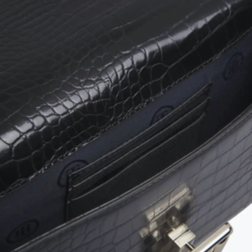 Pochette femme Tommy Jeans Lock crossover croco Noir - ZESHOES Pochette femme Tommy Jeans Lock crossover croco Noir - ZESHOES