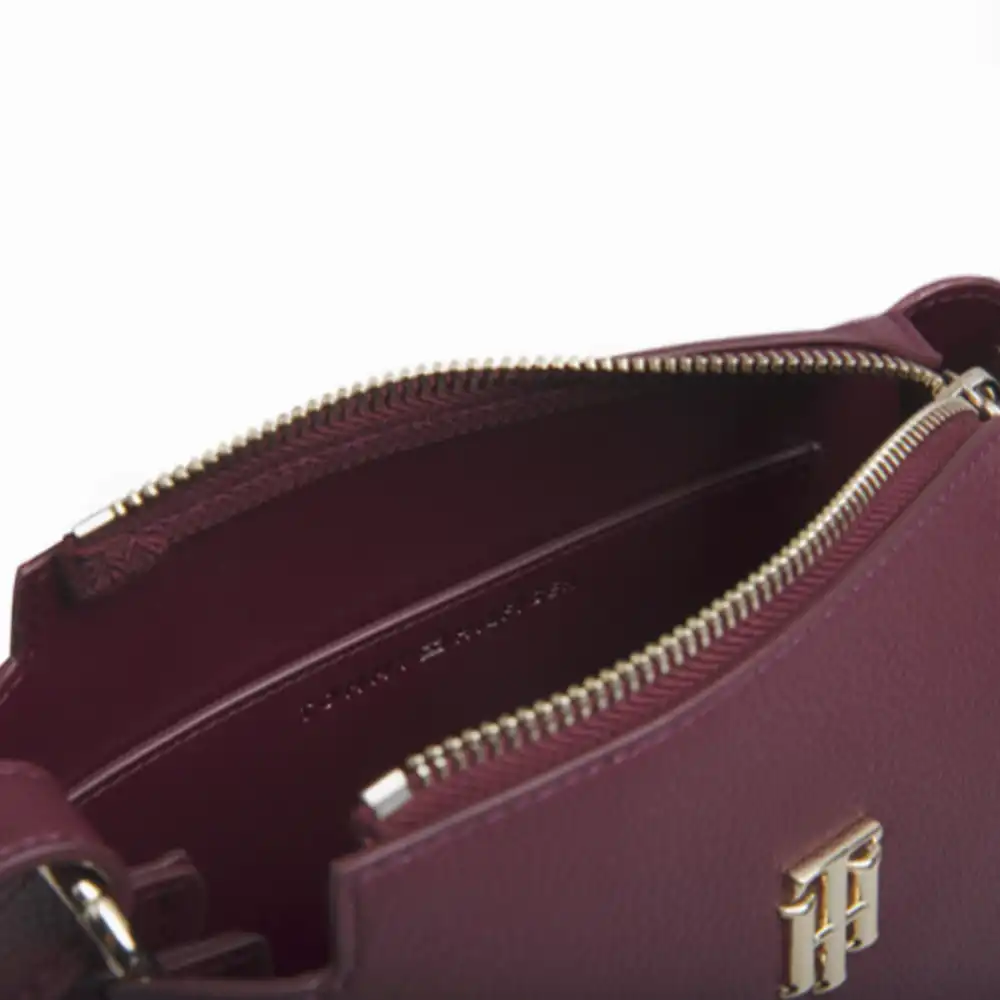 Pochette femme Tommy Jeans Charming crossover Bordeaux - ZESHOES Pochette femme Tommy Jeans Charming crossover Bordeaux - ZESHOES