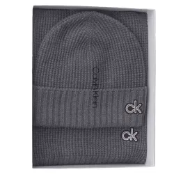 Bonnet homme Calvin Klein Knitted beannie Gris - ZESHOES Bonnet homme Calvin Klein Knitted beannie Gris - ZESHOES