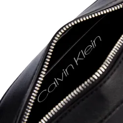 Pochette femme Calvin Klein Camera bag Noir - ZESHOES Pochette femme Calvin Klein Camera bag Noir - ZESHOES