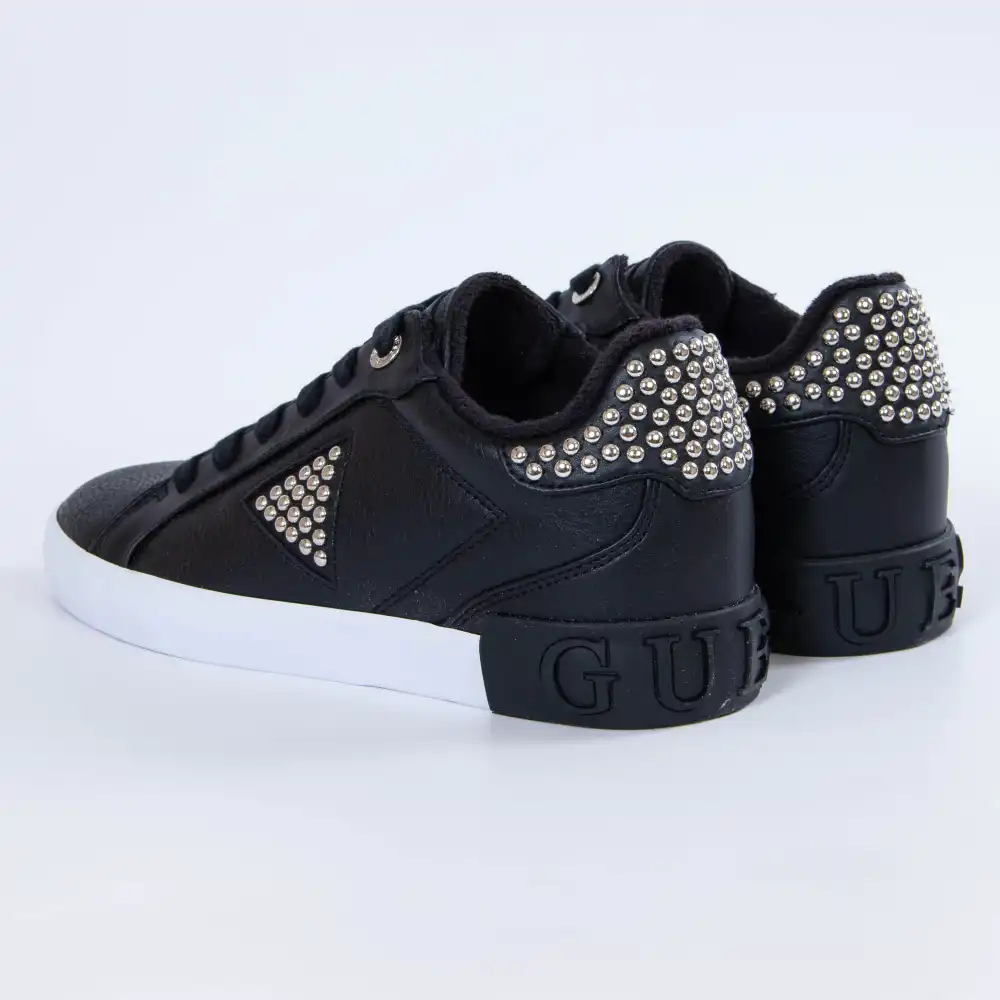 Basket basse femme Guess Panele Noir - ZESHOES