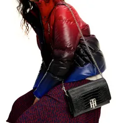 Pochette femme Tommy Jeans Finition crocodile Noir - ZESHOES Pochette femme Tommy Jeans Finition crocodile Noir - ZESHOES