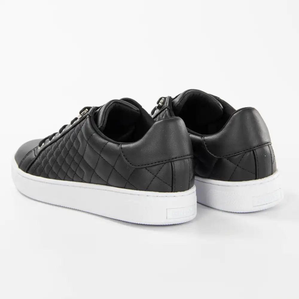 Basket de ville basse femme Guess Style matelassé Noir - ZESHOES Basket de ville basse femme Guess Style matelassé Noir - ZESHOES