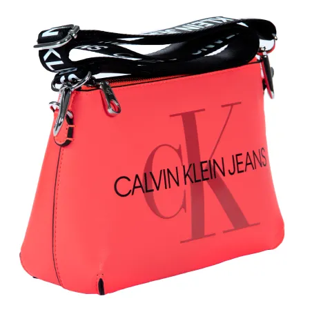 Produits victimes de leur succès Calvin Klein Rouge Camera pouch