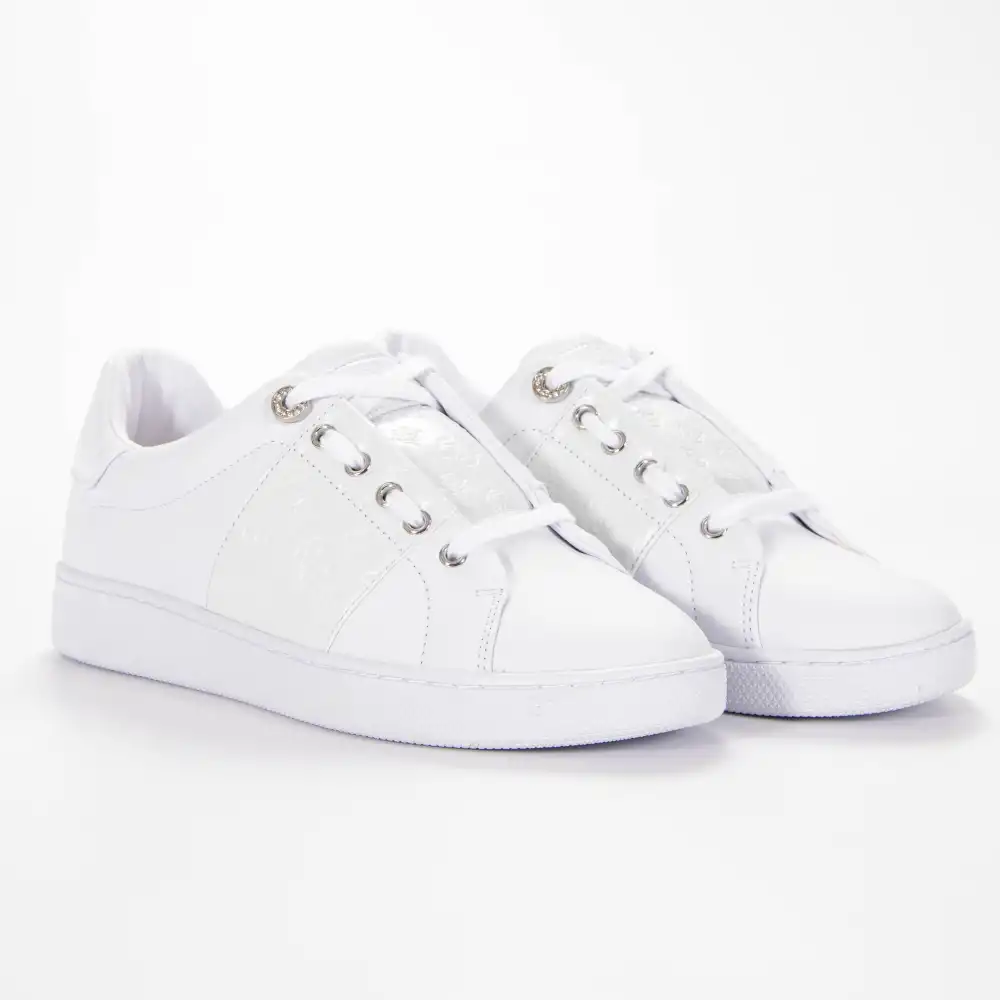 Basket basse femme Guess logo gaufre gravé Blanc - ZESHOES