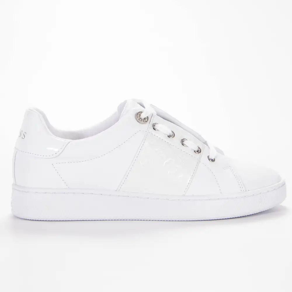 Basket basse femme Guess logo gaufre gravé Blanc - ZESHOES