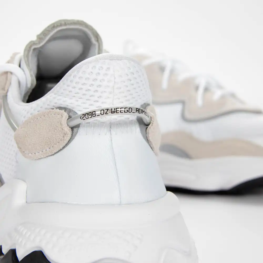 Basket basse homme Adidas ozweego Blanc - ZESHOES Basket basse homme Adidas ozweego Blanc - ZESHOES