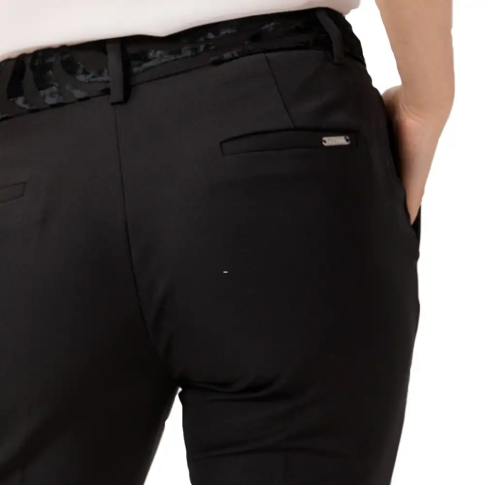 Classic elegance Guess - 3 Classic elegance Guess - 3