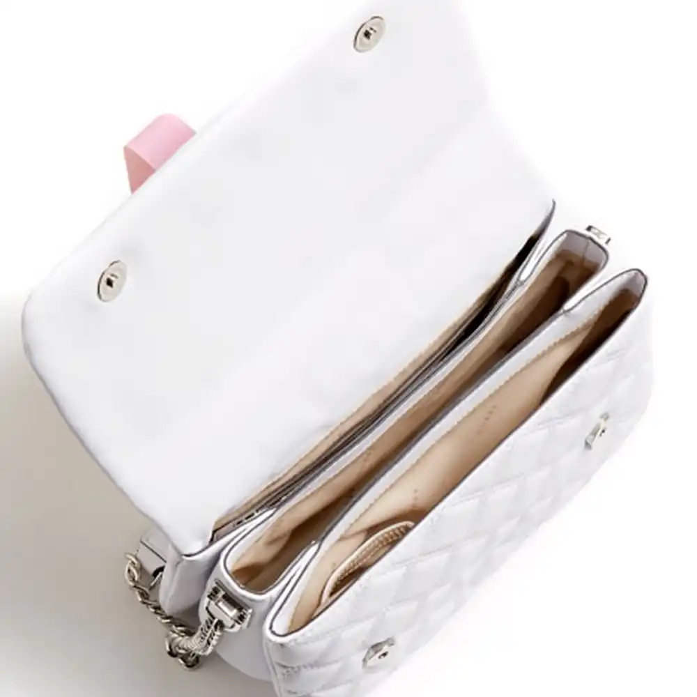 Pochette femme Guess Mini kamina capitonne Blanc - ZESHOES Pochette femme Guess Mini kamina capitonne Blanc - ZESHOES