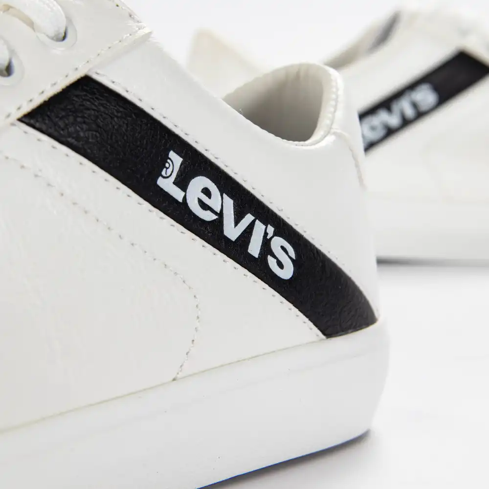 Basket basse homme Levis woodward Blanc - ZESHOES Basket basse homme Levis woodward Blanc - ZESHOES
