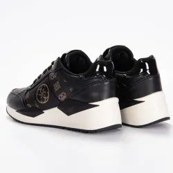 Basket de ville basse femme Guess Tesha 4g logo Noir - ZESHOES
