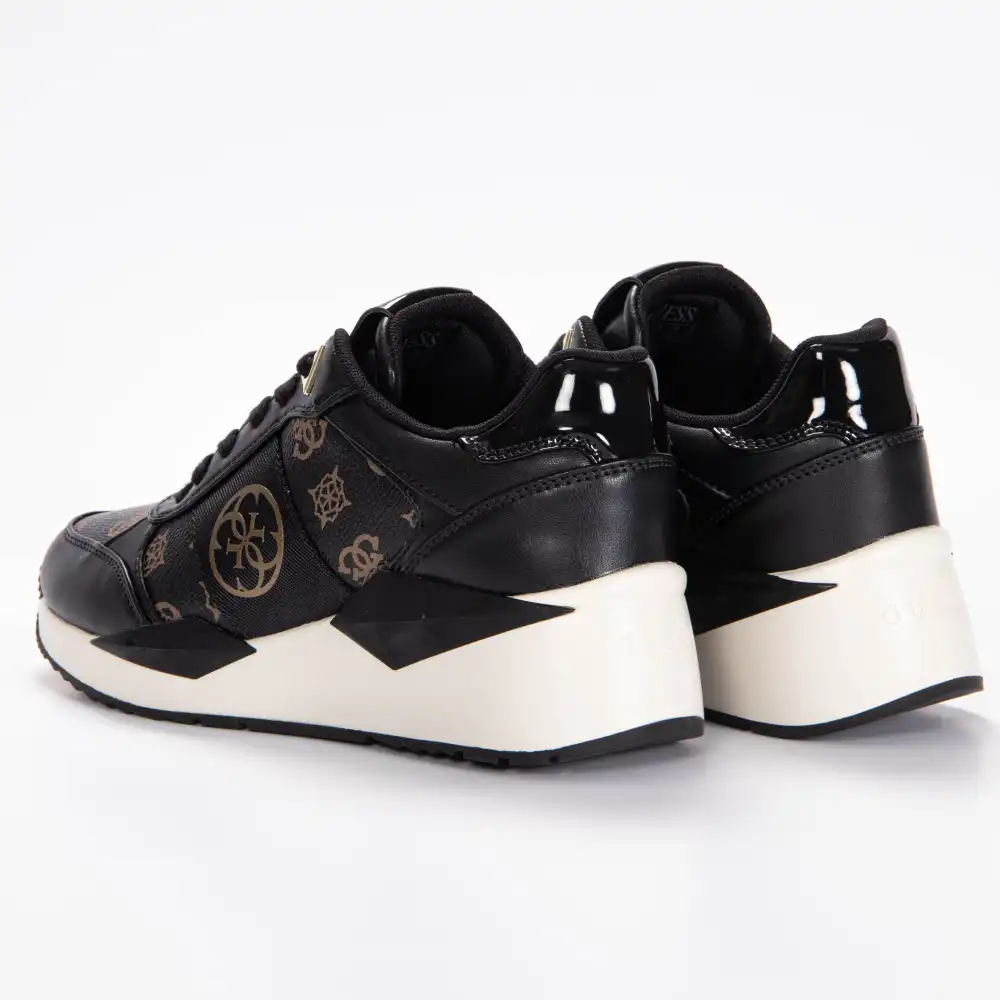 Basket de ville basse femme Guess Tesha 4g logo Noir - ZESHOES