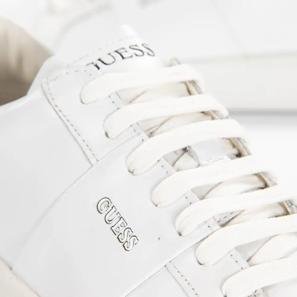 Basket basse homme Guess Sneaker Verona Blanc - ZESHOES