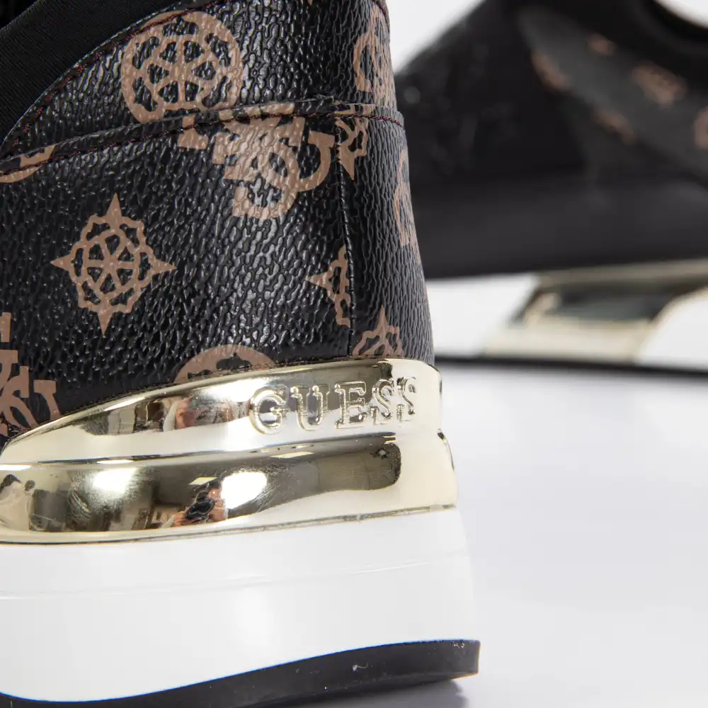 Basket basse femme Guess Maygin Noir - ZESHOES Basket basse femme Guess Maygin Noir - ZESHOES