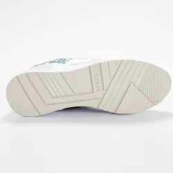 Basket basse femme Guess Tesha 4g logo Multicolor - ZESHOES Basket basse femme Guess Tesha 4g logo Multicolor - ZESHOES