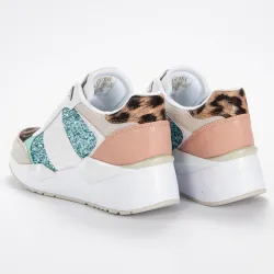 Basket basse femme Guess Tesha 4g logo Multicolor - ZESHOES Basket basse femme Guess Tesha 4g logo Multicolor - ZESHOES