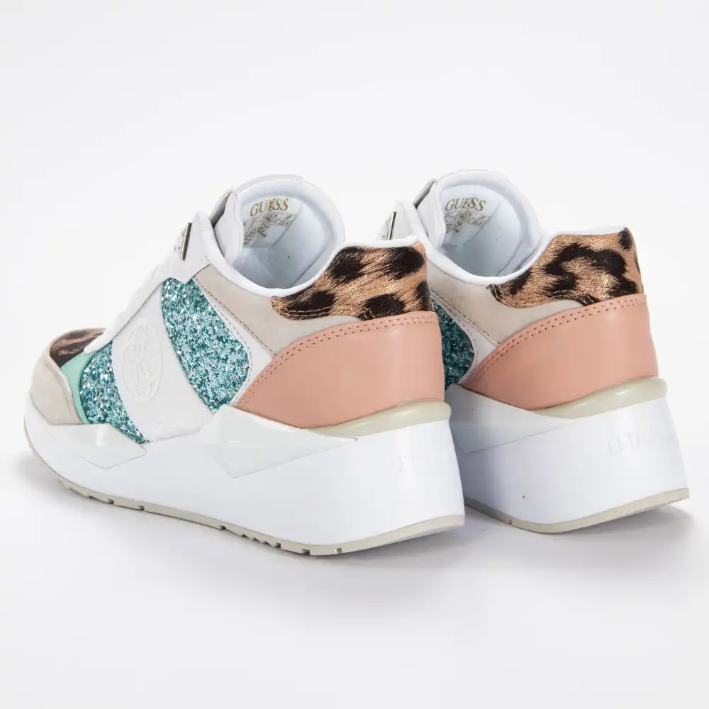 Basket basse femme Guess Tesha 4g logo Multicolor - ZESHOES Basket basse femme Guess Tesha 4g logo Multicolor - ZESHOES