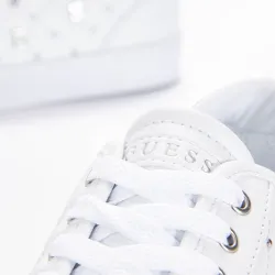 Basket de ville basse femme Guess Sneaker riyan logo gaufre Blanc - ZESHOES