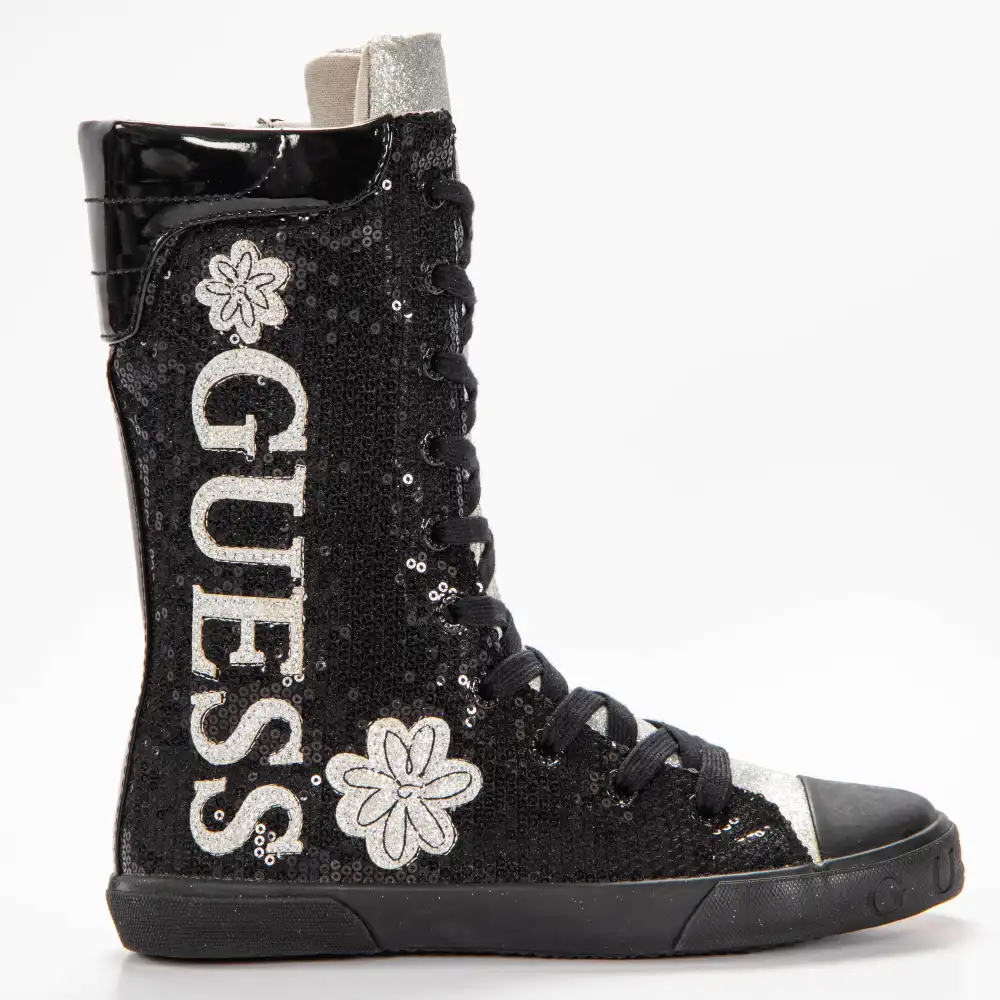 Izzie Guess - 3 Izzie Guess - 3