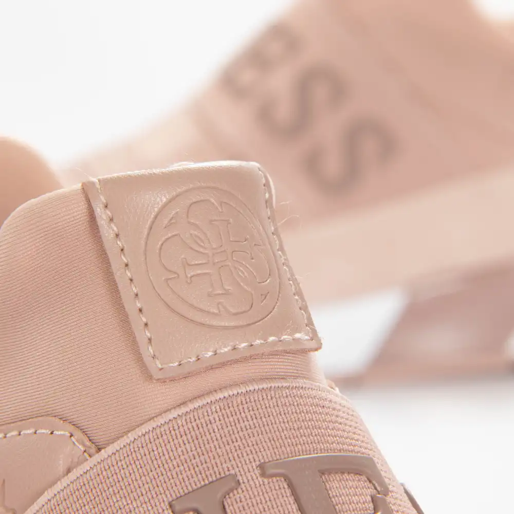 Basket basse femme Guess Maygin logo estampé Rose - ZESHOES