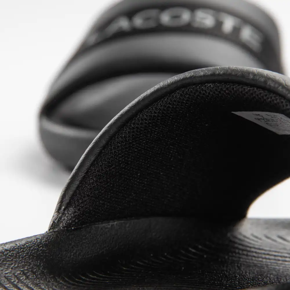 Claquette homme Lacoste Croco slide Noir - ZESHOES Claquette homme Lacoste Croco slide Noir - ZESHOES