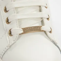 Basket basse femme Guess Gold classic Blanc - ZESHOES Basket basse femme Guess Gold classic Blanc - ZESHOES