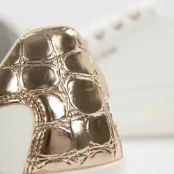 Basket basse femme Guess Gold classic Blanc - ZESHOES Basket basse femme Guess Gold classic Blanc - ZESHOES