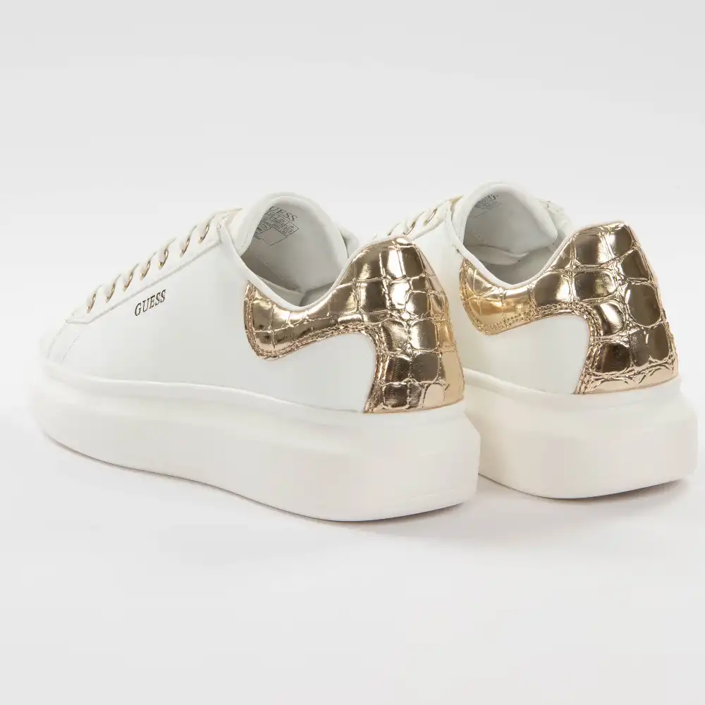 Basket basse femme Guess Gold classic Blanc - ZESHOES Basket basse femme Guess Gold classic Blanc - ZESHOES