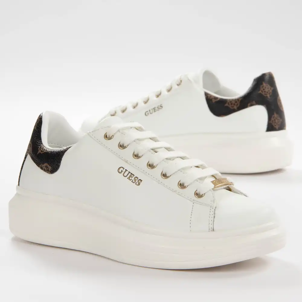 Basket basse femme Guess Vintage logo Blanc - ZESHOES Basket basse femme Guess Vintage logo Blanc - ZESHOES