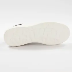 Basket basse femme Guess Vintage logo Blanc - ZESHOES Basket basse femme Guess Vintage logo Blanc - ZESHOES