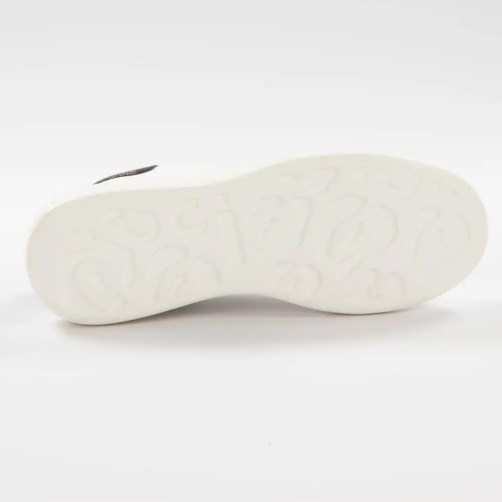 Basket basse femme Guess Vintage logo Blanc - ZESHOES Basket basse femme Guess Vintage logo Blanc - ZESHOES