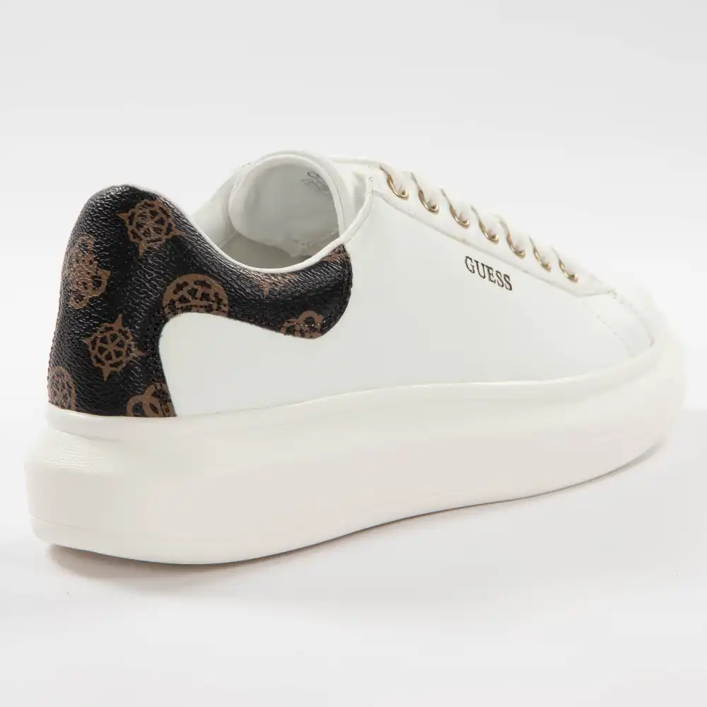 Basket basse femme Guess Vintage logo Blanc - ZESHOES Basket basse femme Guess Vintage logo Blanc - ZESHOES