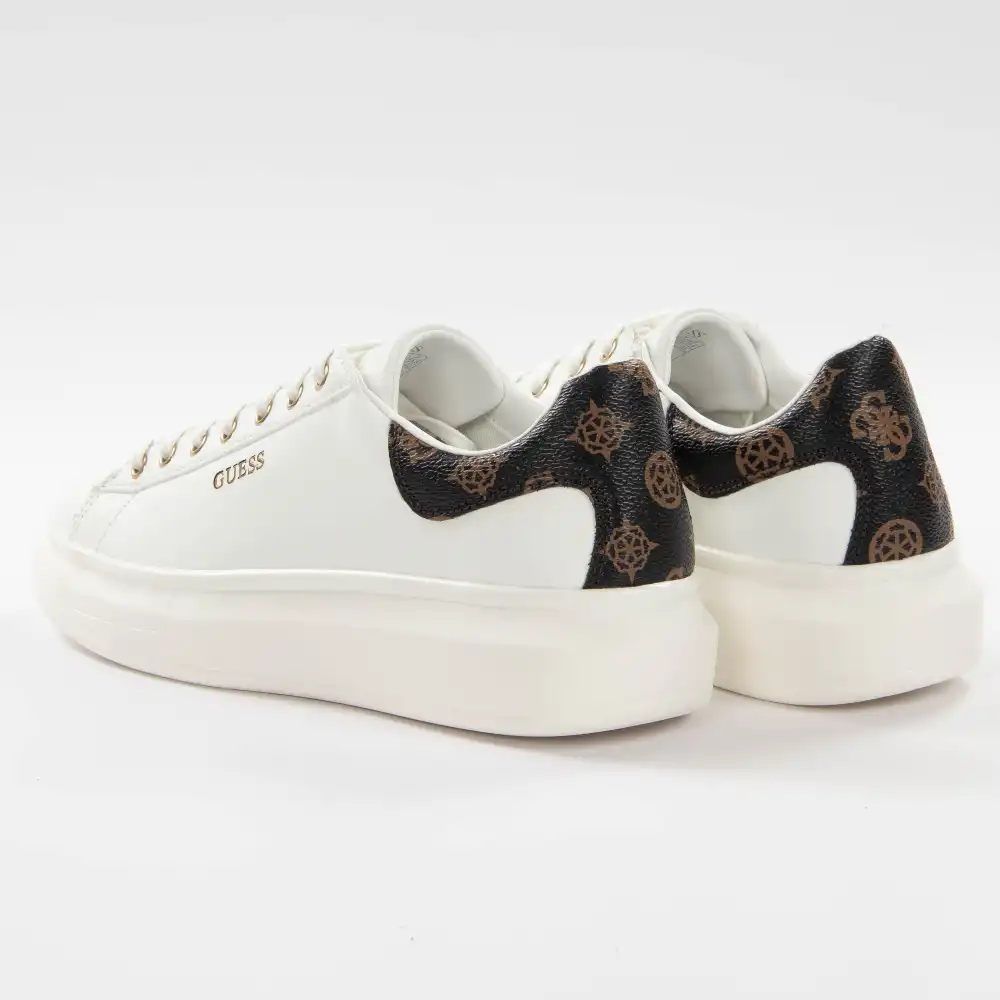 Basket basse femme Guess Vintage logo Blanc - ZESHOES Basket basse femme Guess Vintage logo Blanc - ZESHOES