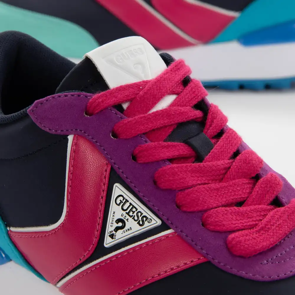 Triangle logo Guess - 3