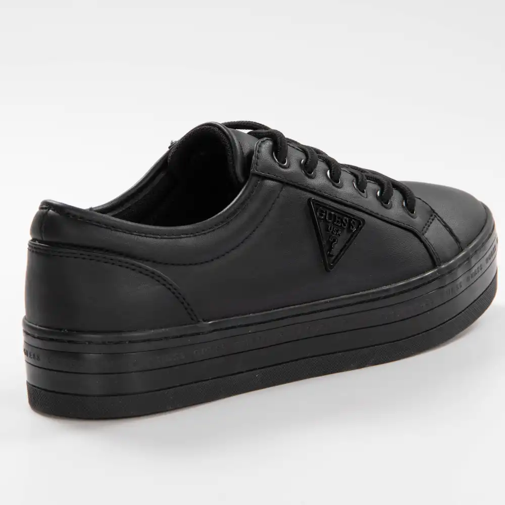 Basket basse femme Guess Bhania logo triangle Noir - ZESHOES