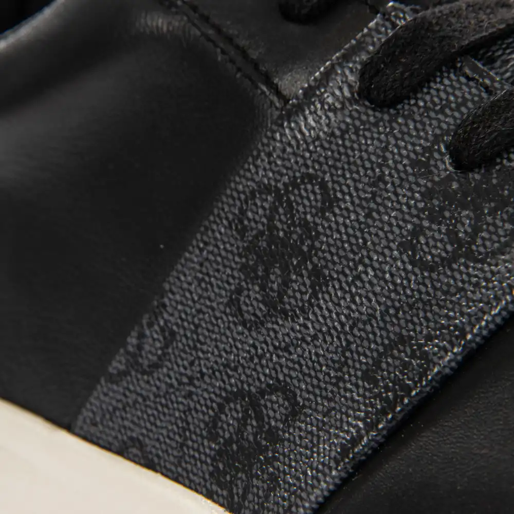 Basket basse homme Guess Verona genuine Noir - ZESHOES Basket basse homme Guess Verona genuine Noir - ZESHOES