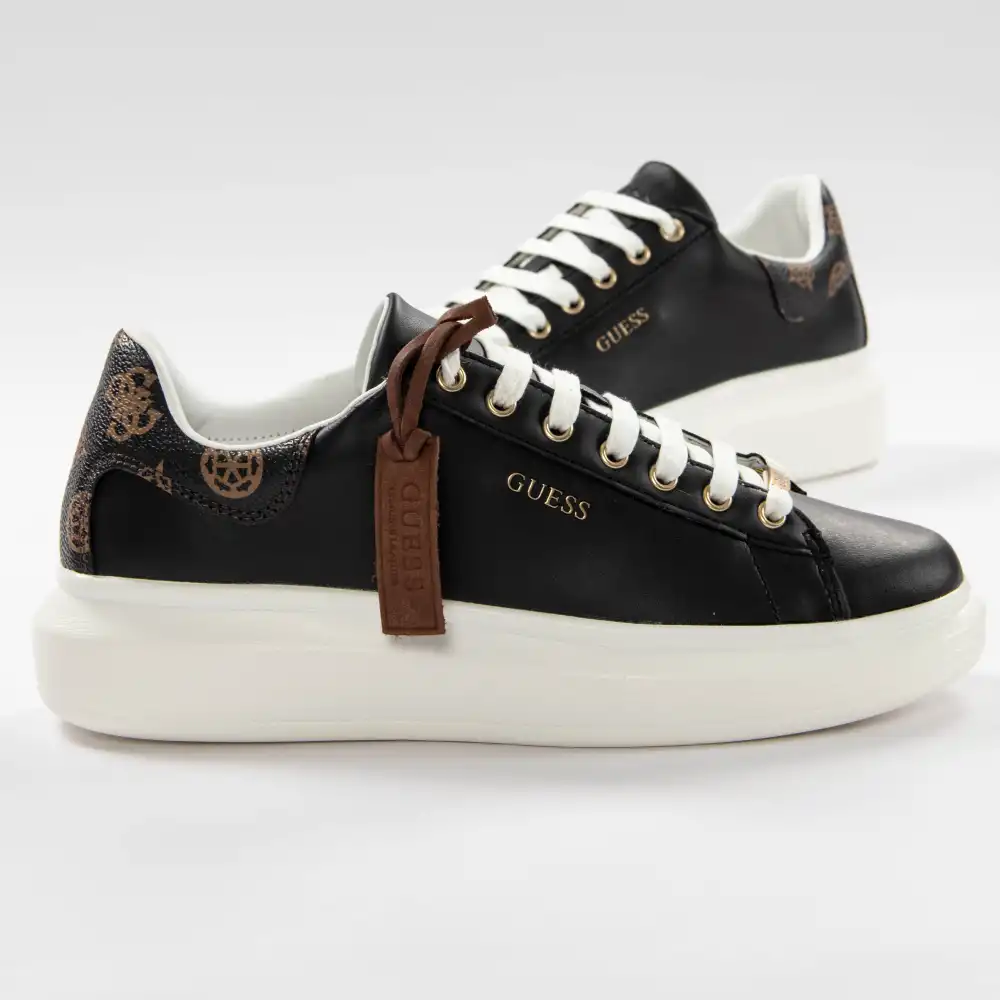 Basket basse femme Guess Salerno Noir - ZESHOES