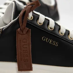 Basket basse femme Guess Salerno Noir - ZESHOES