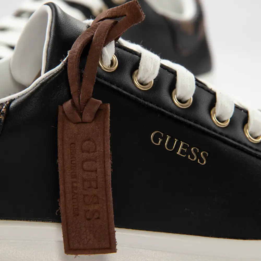 Basket basse femme Guess Salerno Noir - ZESHOES