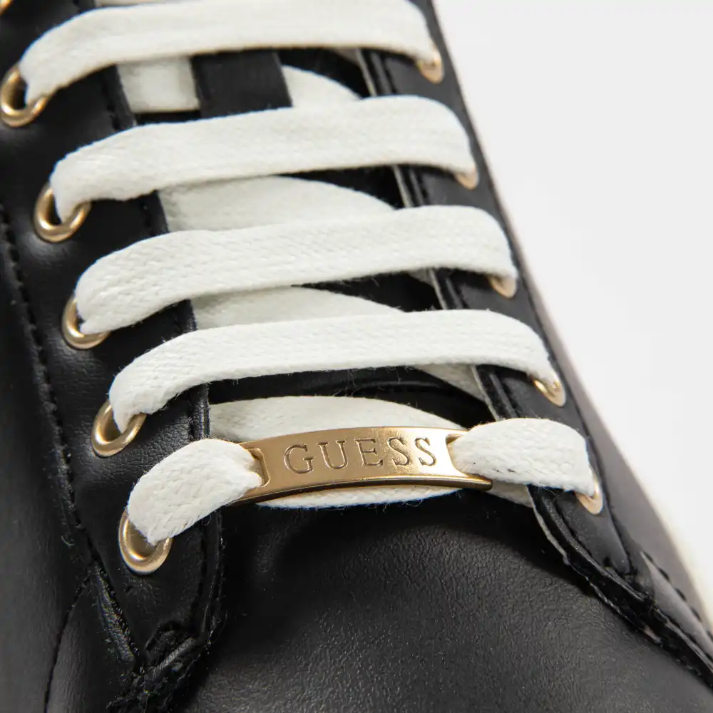 Basket basse femme Guess Salerno Noir - ZESHOES