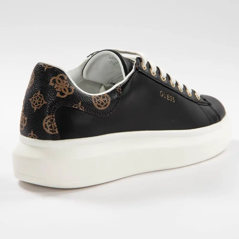 Basket basse femme Guess Salerno Noir - ZESHOES