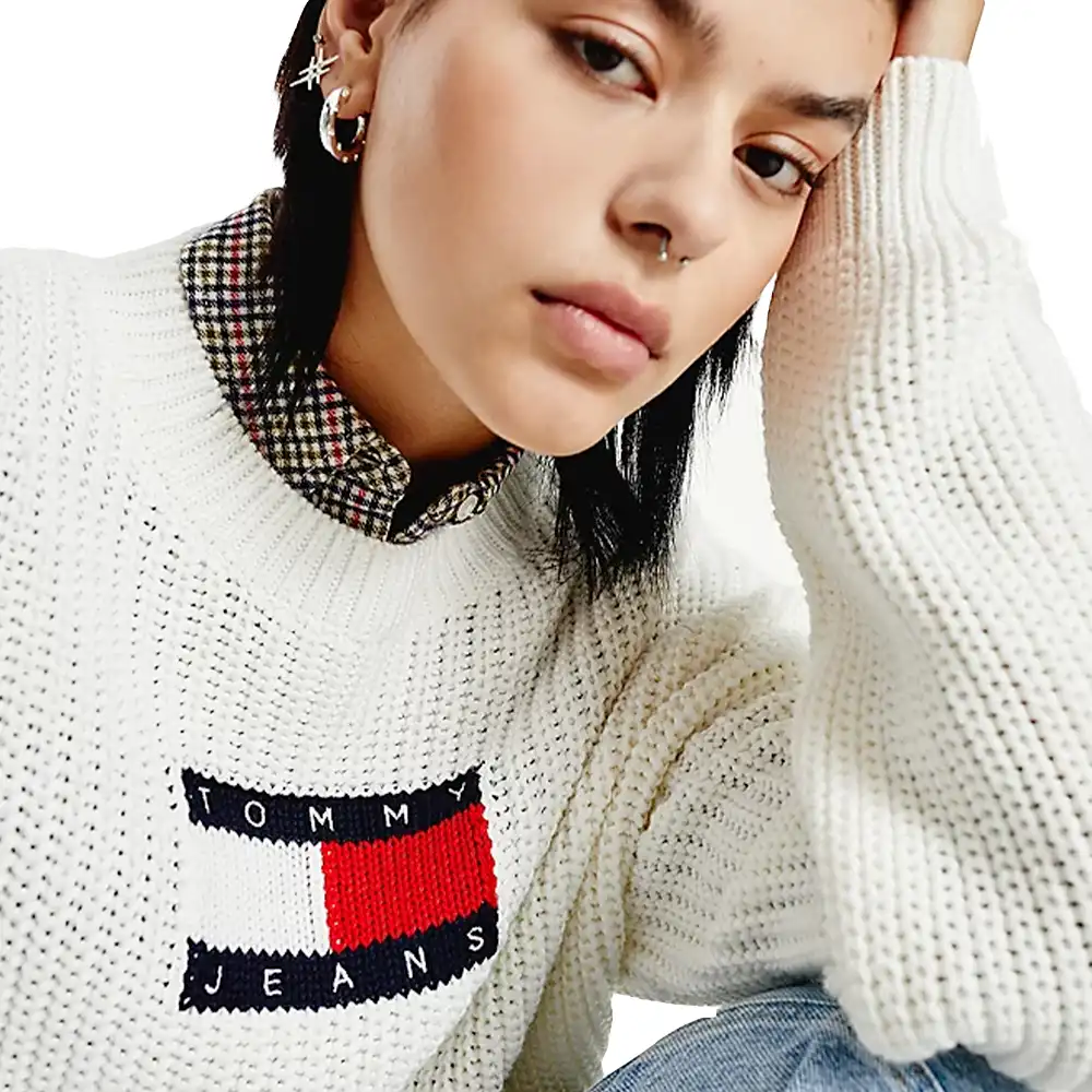 Pull femme Tommy Jeans big logo flag Blanc - ZESHOES Pull femme Tommy Jeans big logo flag Blanc - ZESHOES