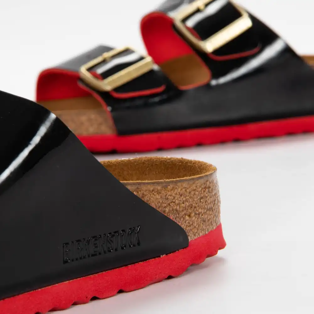 Sandale femme Birkenstock Classic style Noir - ZESHOES Sandale femme Birkenstock Classic style Noir - ZESHOES